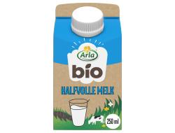 Halfvolle melk biologisch 25 cl per pak, doos 6 pakken